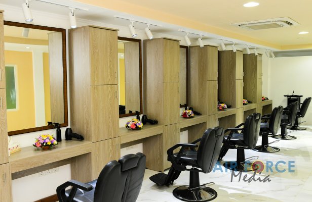 NEWLY RENOVATED CLIPPERS BEAUTY SALON AT GUWANPURA DECLARED OPEN BY THE COMMANDER